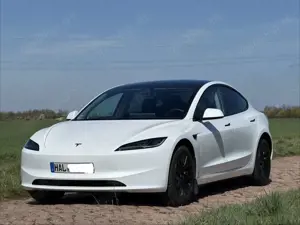 Tesla Model 3 Long Range Dual AWD