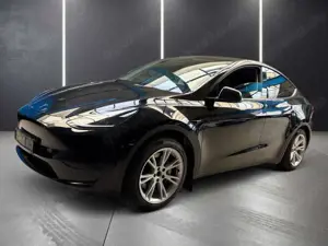 Tesla Model Y Basis RWD