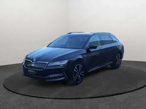 Skoda Superb Combi 2.0TSI 4x4 DSG LK LED AHK Navi Rear View