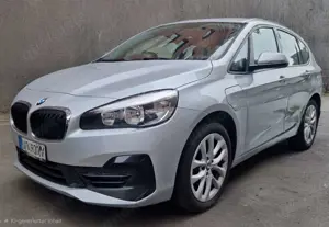 BMW 225 225xe Advantage PDC LED Navi Update Allwetter