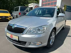 Skoda Octavia 2.0 TDi DSG Combi Xenon Navi PDC Klima