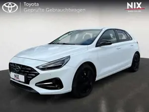 Hyundai i30 1.5 Intro KAMERA SHZ
