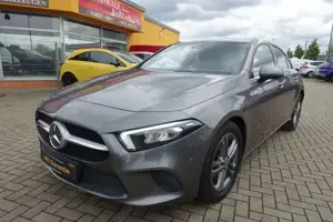 Mercedes-Benz A 180 d*LED High Perf*Tempomat*Leder*Navi*PDC*