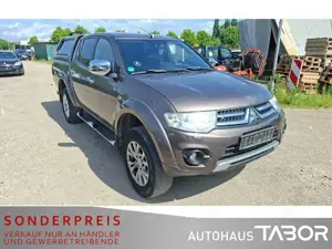 Mitsubishi L200 4x4 2,5 DI-D Plus DoKa Hardtop AHK Klimaaut Bild 2