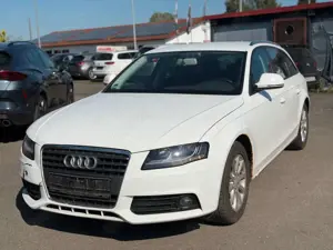 Audi A4 Avant Attraction*Alcantara*SHZ*PDC*Navi