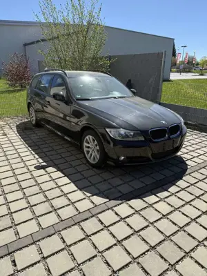 BMW 320 320d DPF Touring (TÜV 07/2027)