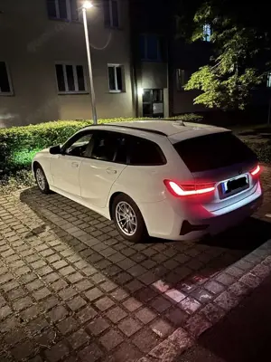 BMW 318 318d Touring Aut. Advantage