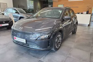 Hyundai KONA Select 17" ACC SHZ Kamera CarPlay