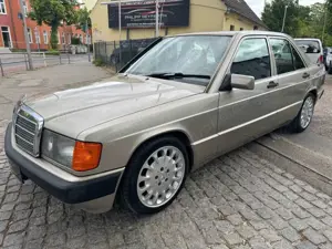 Mercedes-Benz 190 E 2.0 Limousine*AUT.*H-KENNZEICHEN*KLIMA*