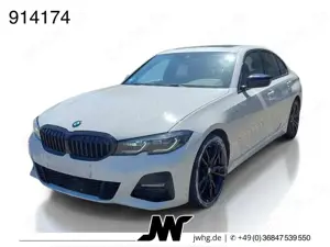 BMW 330 i M Sport CockpPro Pano 19" DrivingAss Laser