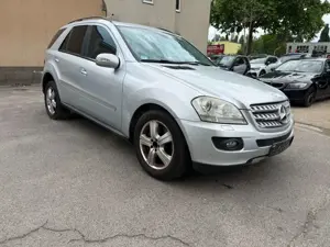 Mercedes-Benz ML 420 CDI/2.Hand/TÜV NEU/VOLLAUSTATTUNG