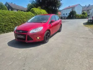 Ford Focus Lim. Trend-SH-Gepflegt-Tüv neu!