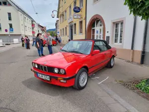 BMW 325 i Cabrio E30 Schalter original im Bestzustand!