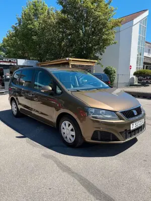 SEAT Alhambra Reference*AUTOM*7-SITZER*TEMPO*SHZ*PDC*