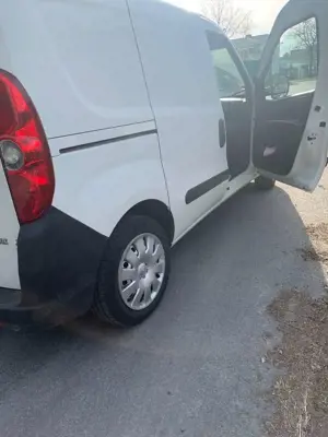 Opel Combo 1.4 L1H1 SS 2,2 Bild 4
