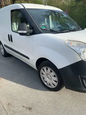 Opel Combo 1.4 L1H1 SS 2,2 Bild 5
