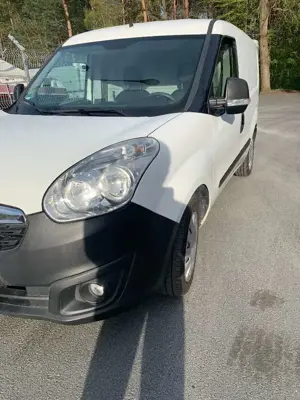Opel Combo 1.4 L1H1 SS 2,2 Bild 2