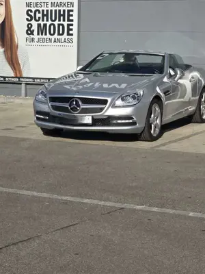 Mercedes-Benz SLK 200 SLK 200 (BlueEFFICIENCY) 7G-TRONIC
