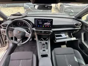 CUPRA Leon SP 2,0TSI DSG Navi LED Kamera AHK Sitzheizu Bild 4