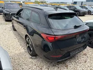 CUPRA Leon SP 2,0TSI DSG Navi LED Kamera AHK Sitzheizu Bild 3
