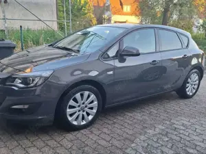 Opel Astra Astra 1.6 ECOTEC DI Turbo ecoFLEX Start/Stop Exklusiv