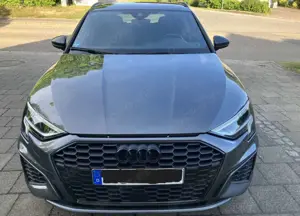 Audi A3 Audi A3 Sportback S line 35 TFSI S tronic Bild 2