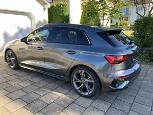 Audi A3 Audi A3 Sportback S line 35 TFSI S tronic Bild 4