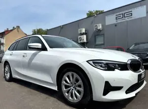 BMW 318 d Touring Auto *1.Hand/Virtual/Teilleder/AHK*