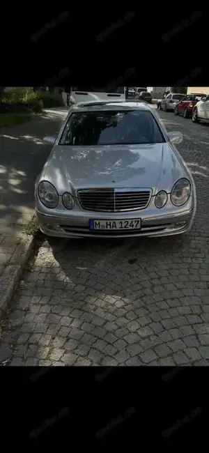Mercedes-Benz E 200 Kompressor Elegance