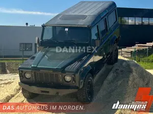 Land Rover Defender 110 TD5 Station Wagon AHK SHZ DAB