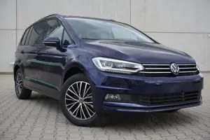 Volkswagen Touran 1.5TSI DSG AHK Kamera ACC 7-Sitzer