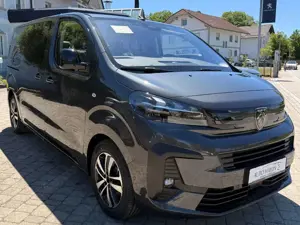 Peugeot Traveller