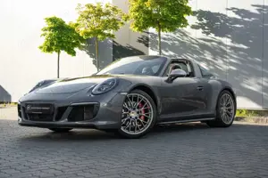 Porsche 991 911/991 Targa 4 GTS Exclusive Manufaktur Edition