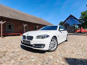 BMW 530 530 d xDrive / Panoramadach