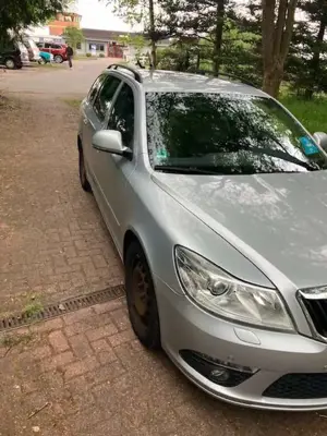 Skoda Octavia Octavia II Combi Diesel Combi 2.0 TDI DPF RS