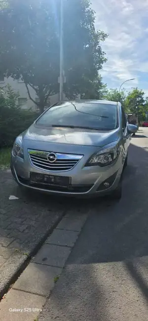 Opel Meriva 1.4 Color Edition