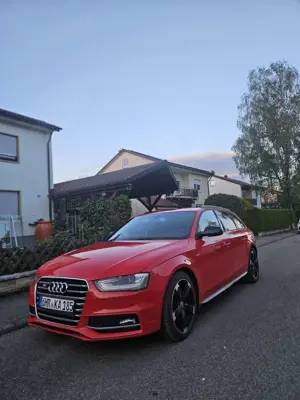 Audi A4 Avant 2.0 TDI DPF clean diesel S line Sportpaket