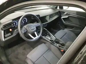 Audi A3 Sportback 40 TFSI e S line S tr. Matrix HUD Bild 4
