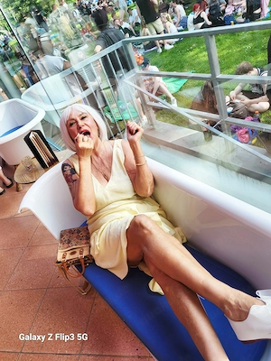 Sexy Diana 53 aus Neuss- Furth, diskret, privat besuchbar, 10 bis 22 Uhr