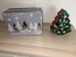 2 festliche Weihnachts-Keksdosen mit wunderschönen Motiven