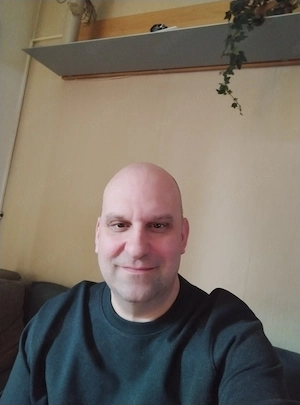 Suche Domina für gewisse Stunden 