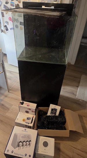 Meerwasseraquarium Blue marine reef 90 mit Technik 