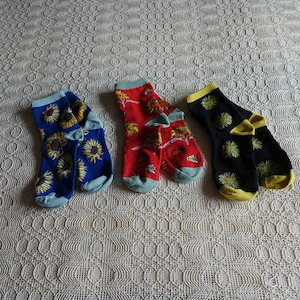 Damen - Socken, diverse Paare, Gr. 39-42, jedes Paar 1,90 Euro