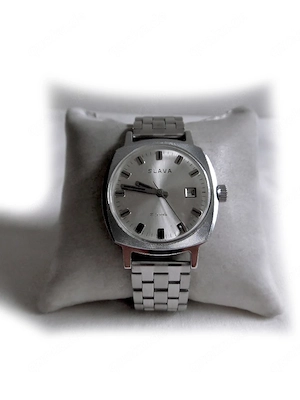 Seltene Armbanduhr von Slava