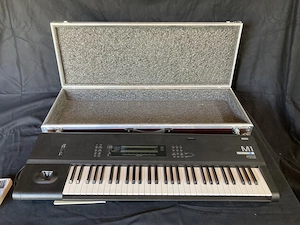 Keyboard KORG M1 Music Workstation inkl. Flicghtcase