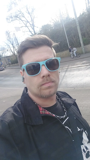 Leidenschaftlicher Dom sucht devote 24 7 SUB ( REAL LIFE SUB)