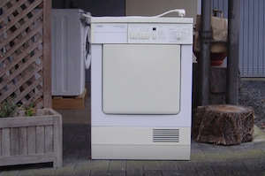 Kondensationstrockner Siemens WT 74000   02 ( defekt )