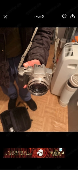 Digitalkamera mit sämtlichen Zubehör