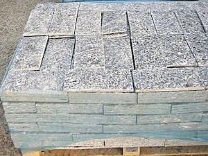 Granit Spalt Verblender, 25 qm SERIZZO ANTIGORIO, Format: 31x15xca. 1,5 cm.