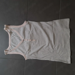   Zum Verkauf steht ein ungetragenes Damen Tanktop von C&A (Größe M)